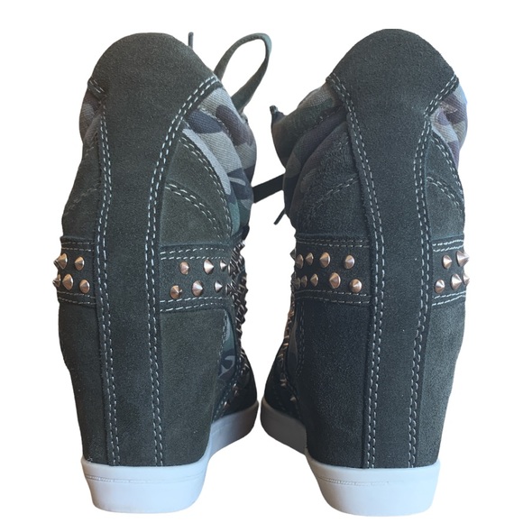 Zigi Soho Kickstud Sz 8 wedge heel - Picture 3 of 7